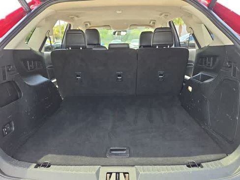 Used 2020 Ford Edge Titanium FWD image 33