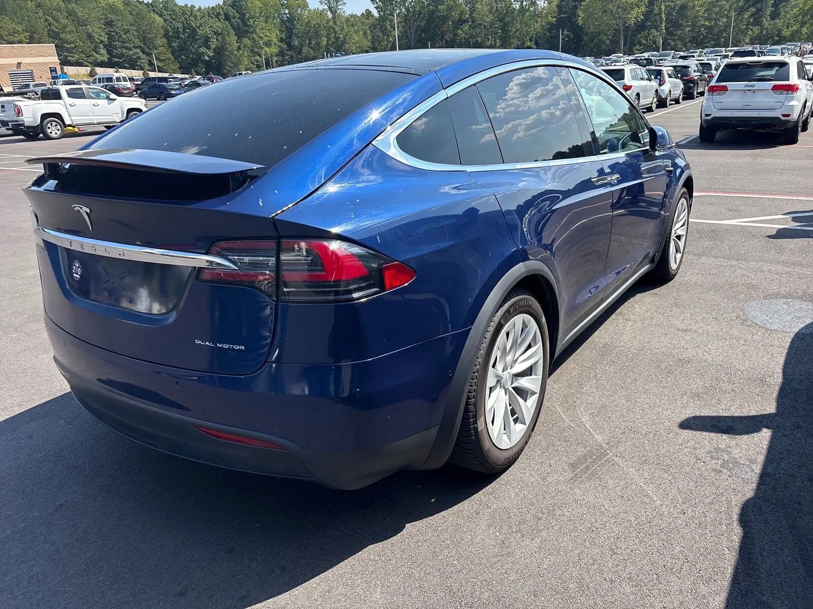 Used 2019 Tesla Model X Long Range AWD/4WD image 7