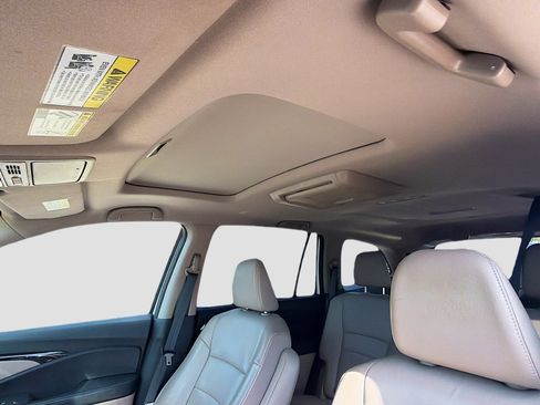 Used 2016 Honda Pilot Touring image 26