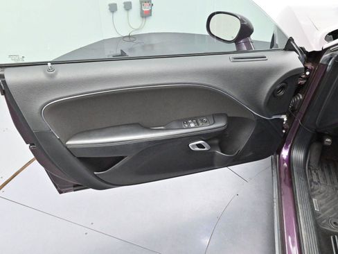 Used 2016 Ford Mustang Coupe w/ Equipment Group 051A image 9