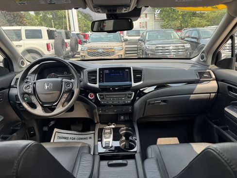 Used 2016 Honda Pilot Elite image 21