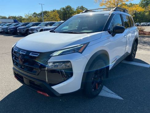 New 2026 Nissan Rogue SV image 3