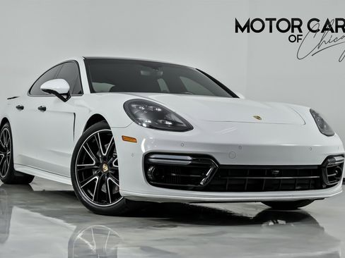 Used 2020 Porsche Panamera GTS image 1
