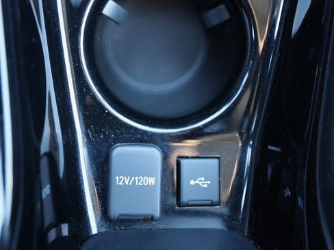 Used 2022 Toyota Prius Prime LE image 33