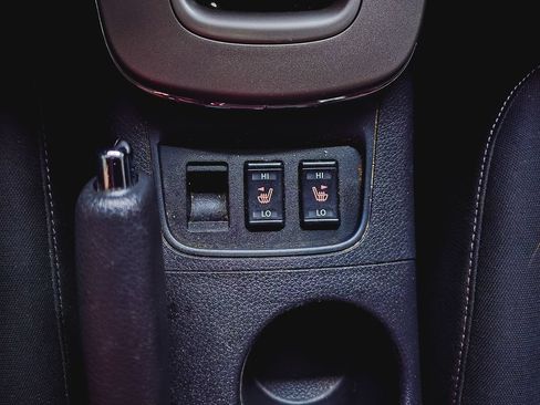 Used 2015 Nissan Sentra SV w/ Cold Weather Package FWD image 33