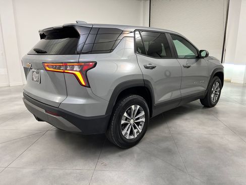 Used 2025 Chevrolet Equinox LT AWD/4WD image 9