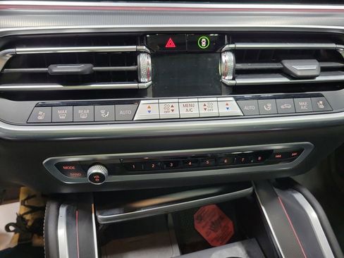 Used 2023 BMW X6 xDrive40i image 48