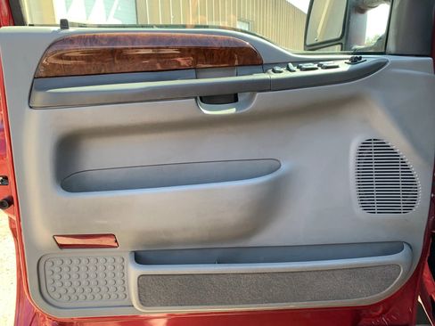 Used 2003 Ford F250 Lariat image 14