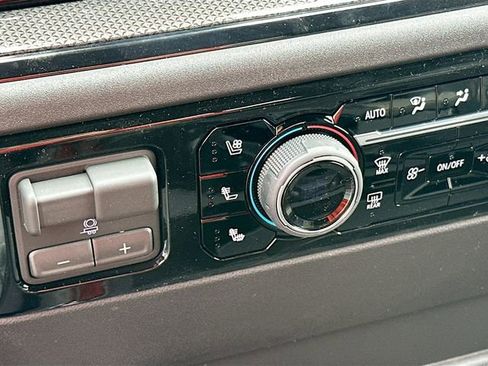 New 2026 Chevrolet Silverado 2500 ZR2 image 21