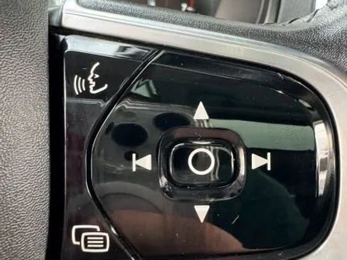 Used 2017 Volvo XC90 T6 Momentum w/ Vision Package image 32