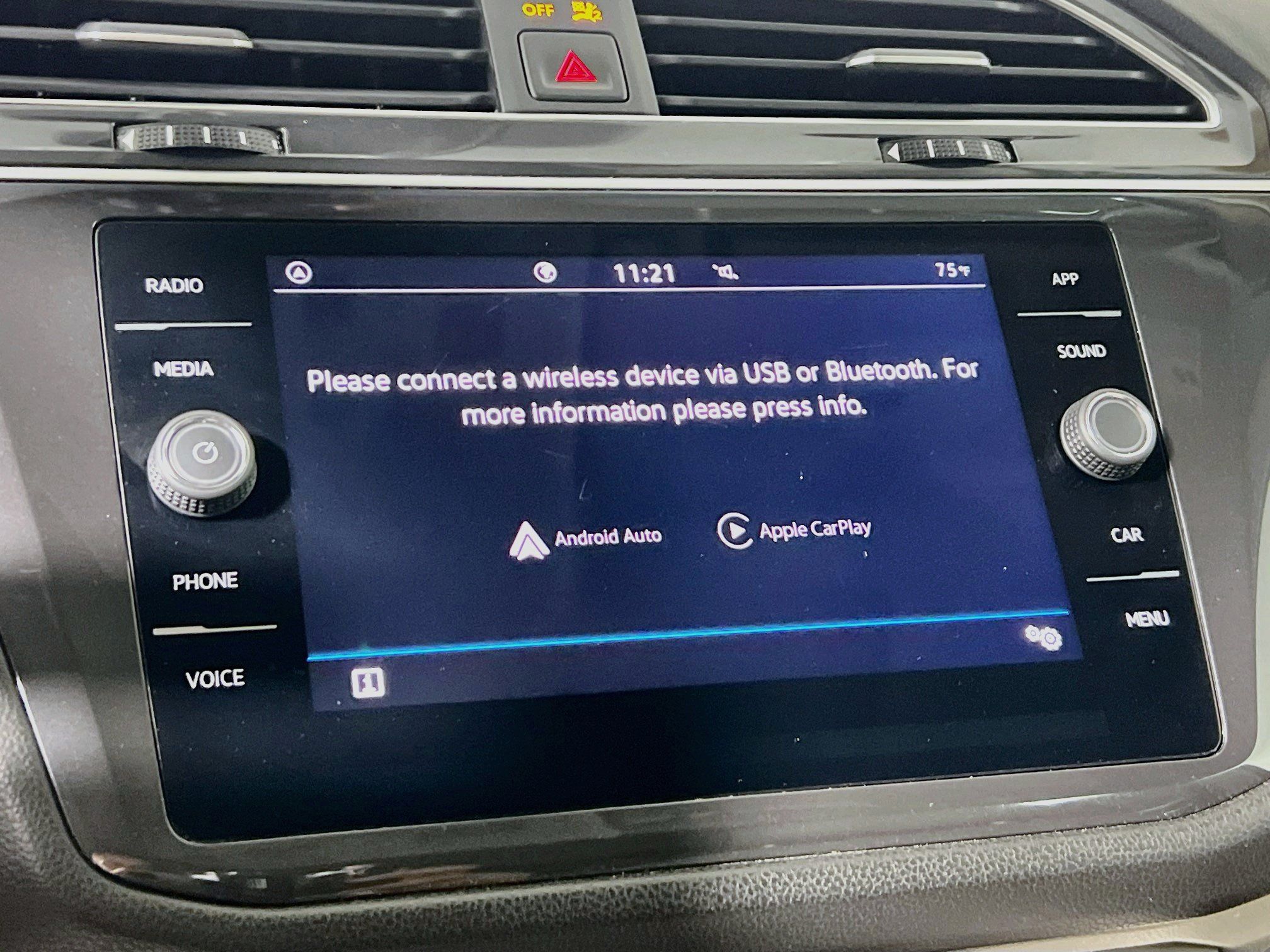 Used 2024 Volkswagen Tiguan SE FWD image 27