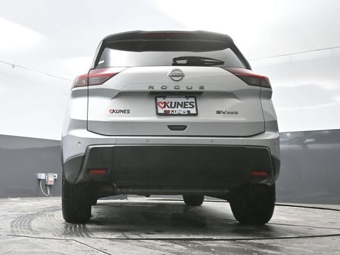Used 2024 Nissan Rogue SV AWD/4WD image 55