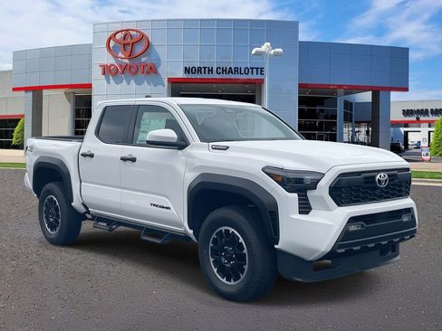 New 2025 Toyota Tacoma TRD Off-Road image 3