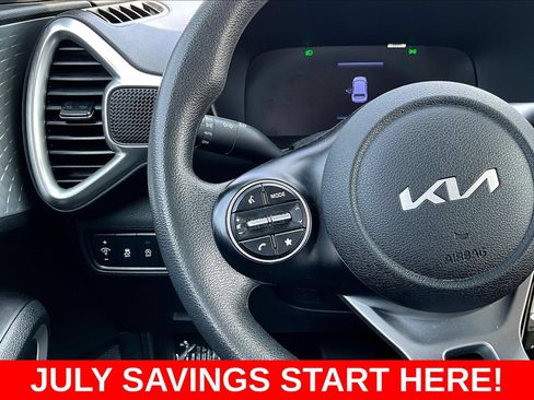 Used 2024 Kia Soul LX w/ Option Group 015 FWD image 13