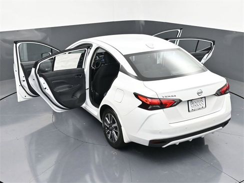 New 2025 Nissan Versa SV w/ Trunk Package image 40