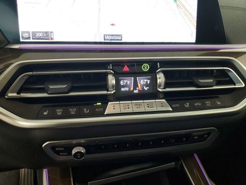 Used 2022 BMW X5 xDrive40i AWD/4WD image 19