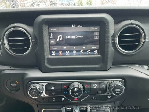 Used 2021 Jeep Wrangler Unlimited Sahara w/ Dual Top Group AWD/4WD image 12