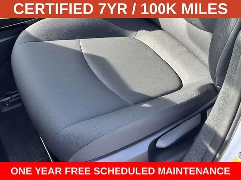 Used 2022 Toyota Corolla LE FWD image 13