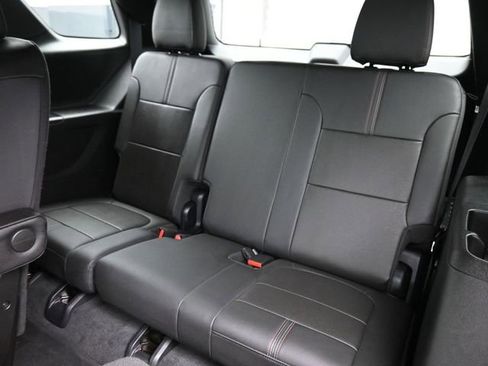 Used 2023 Chevrolet Traverse RS w/ LPO, Floor Liner Package image 13