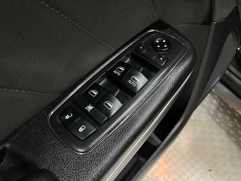 Used 2019 Dodge Charger R/T RWD image 14
