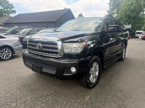 Used 2012 Toyota Sequoia SR5 AWD/4WD image 1