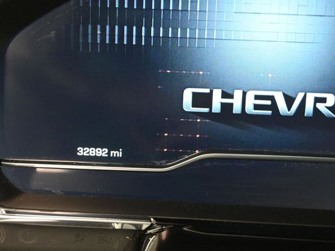 Used 2023 Chevrolet Silverado 1500 LT image 24