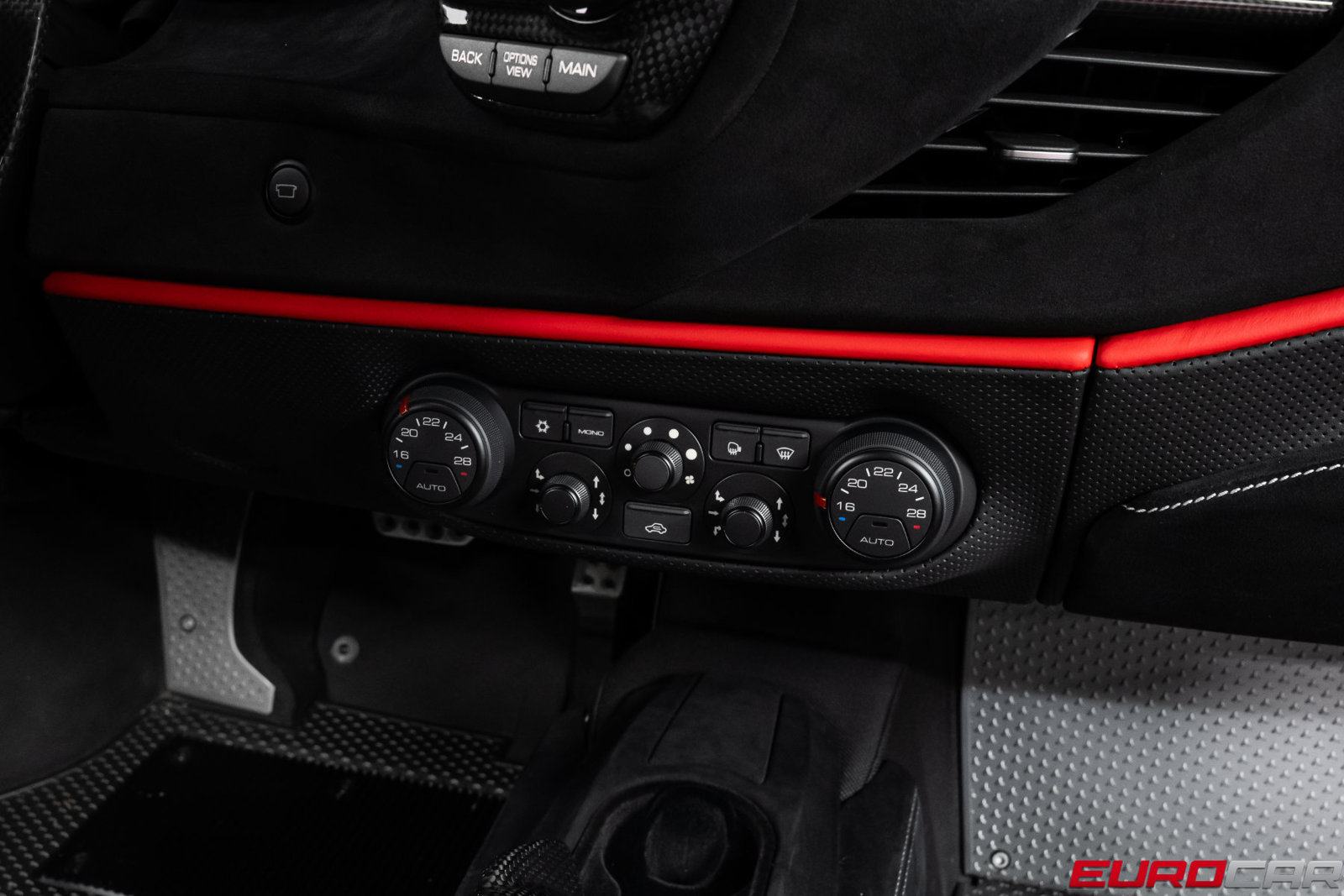Used 2019 Ferrari 488 Pista Coupe RWD image 36