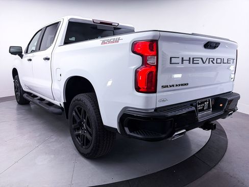 Used 2024 Chevrolet Silverado 1500 LT Trail Boss w/ LT Trail Boss Premium Package AWD/4WD image 15