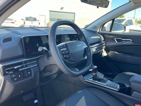 New 2026 Kia Sportage EX w/ EX Panorama Roof Package image 10