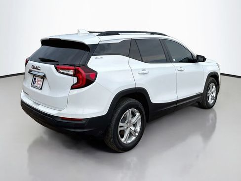 Used 2024 GMC Terrain SLE w/ Driver Convenience Package FWD image 7