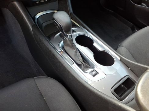 Used 2022 Chevrolet Malibu LT image 24