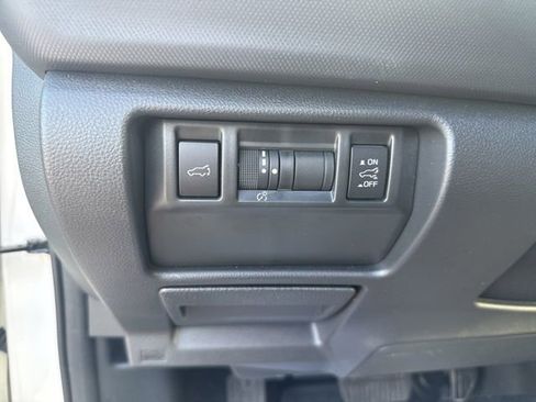 Used 2025 Subaru Forester Premium w/ Convenience Package #1 AWD/4WD image 17