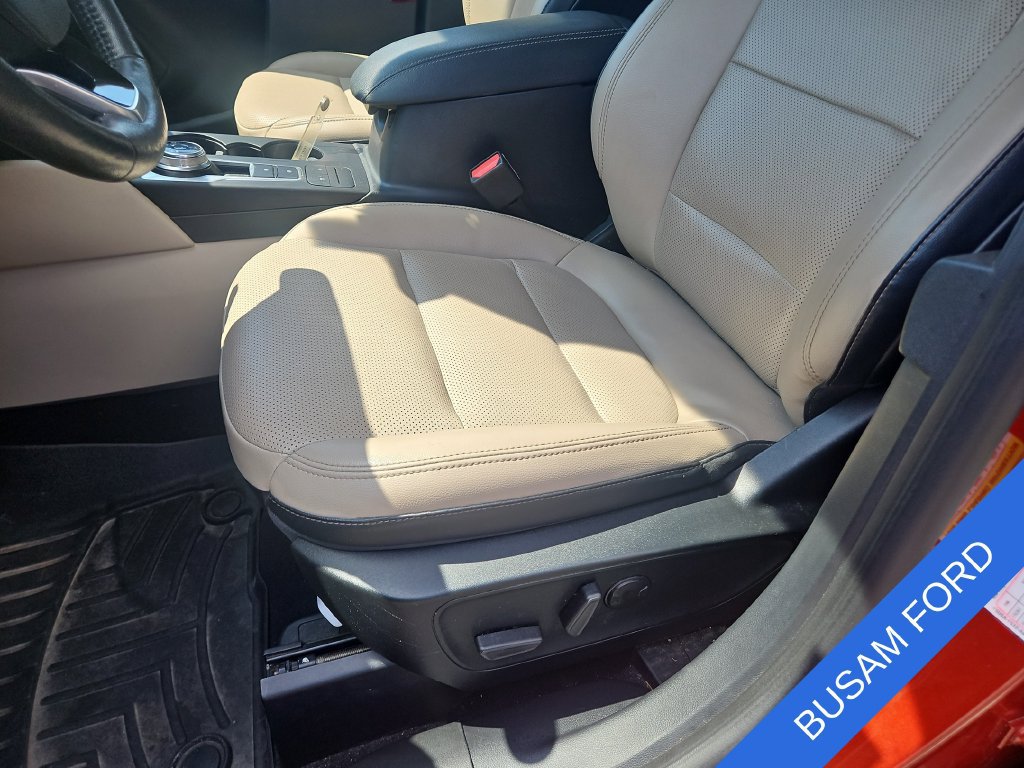 Used 2020 Ford Escape SEL AWD/4WD image 12