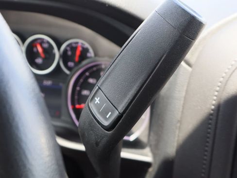 Used 2022 Chevrolet Silverado 2500 LT AWD/4WD image 19