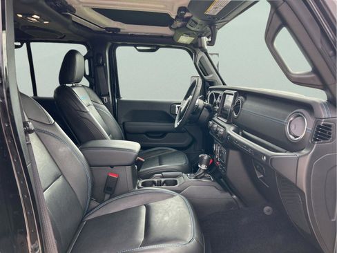 Certified 2023 Jeep Wrangler Unlimited Rubicon 4xe w/ Cold Weather Group AWD/4WD image 12