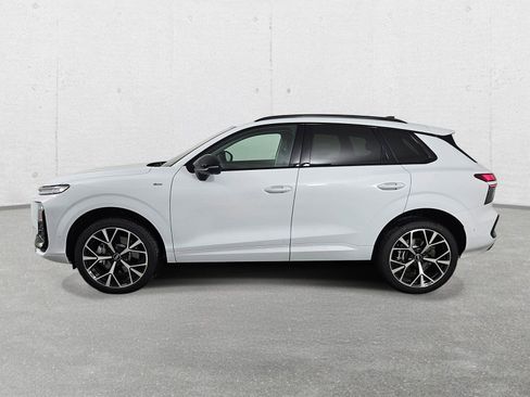 New 2026 Audi Q3 quattro 2.0T AWD/4WD image 4