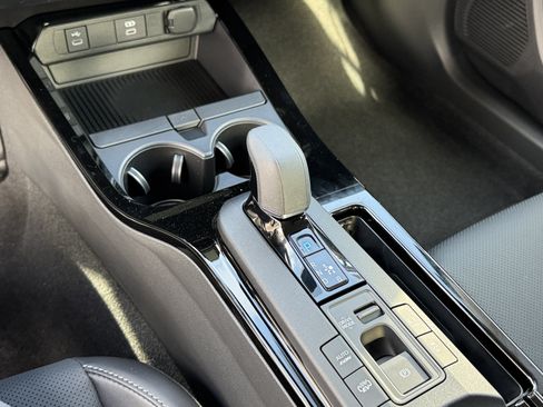New 2026 Toyota Prius Plug-In Hybrid FWD image 19