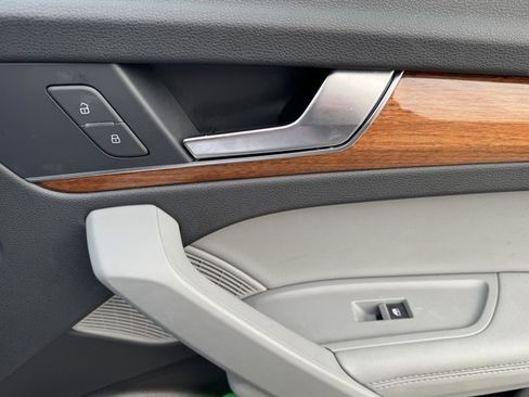 Used 2023 Audi Q5 2.0T Prestige image 30