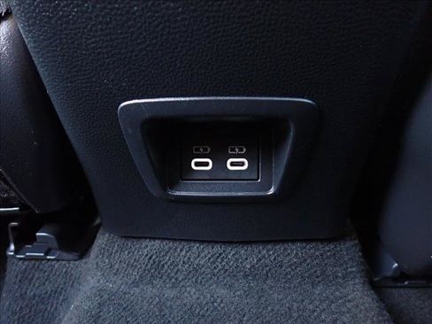 Used 2023 Toyota Corolla Cross LE w/ Moonroof Package FWD image 10