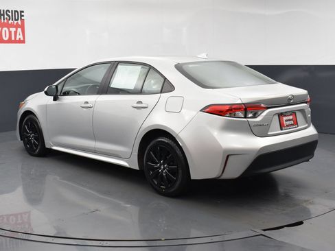 Used 2024 Toyota Corolla LE FWD image 3