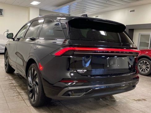 New 2026 Lincoln Nautilus Reserve w/ Jet Appearance Package image 5