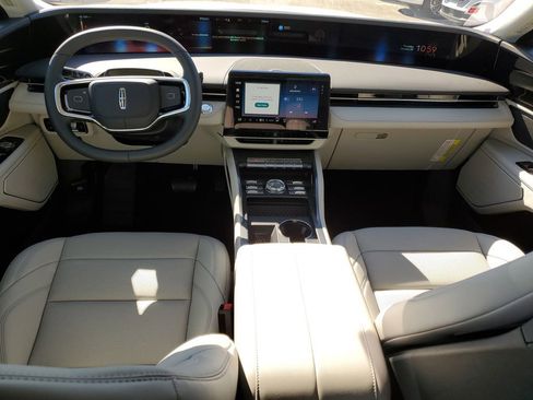 New 2026 Lincoln Nautilus Premier AWD/4WD image 14