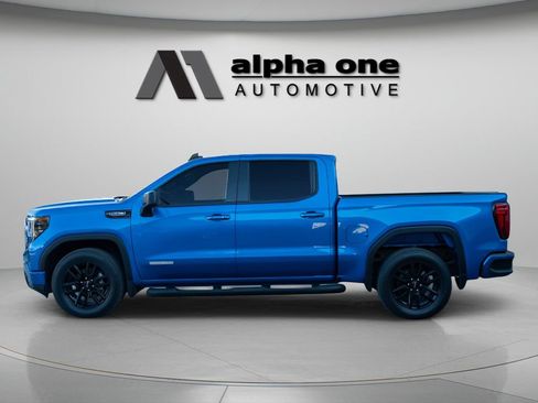 Used 2023 GMC Sierra 1500 Elevation RWD image 3