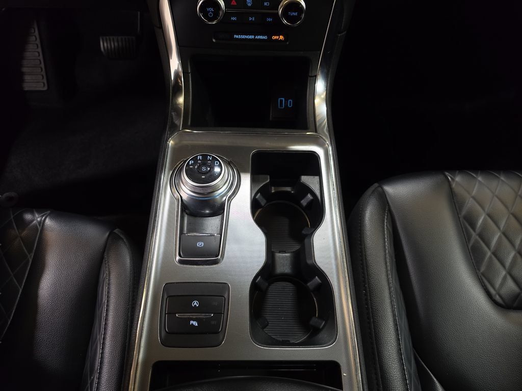 Used 2024 Ford Edge Titanium AWD/4WD image 22