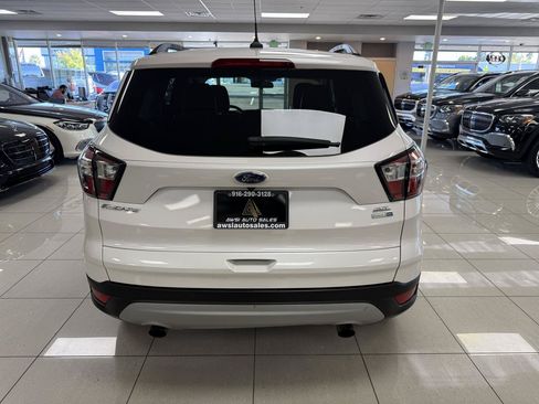 Used 2018 Ford Escape SEL AWD/4WD image 5
