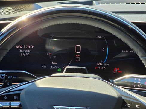 Used 2026 Cadillac Lyriq Luxury AWD/4WD image 25