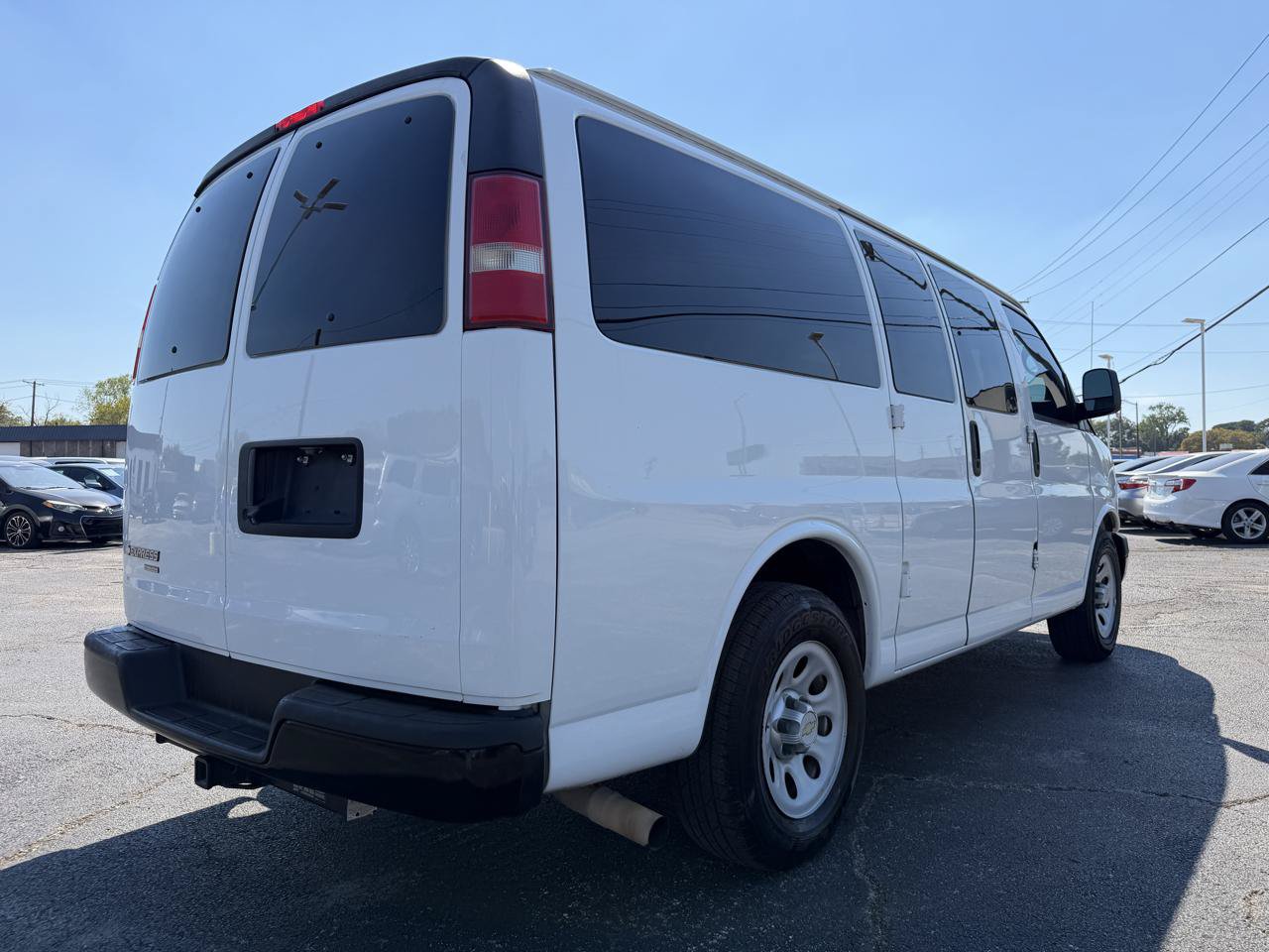 Used 2014 Chevrolet Express 1500 LS RWD image 5
