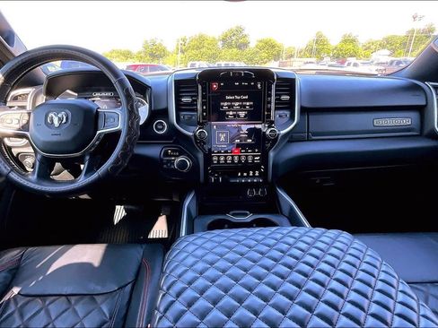 Used 2020 RAM 1500 Big Horn AWD/4WD image 18