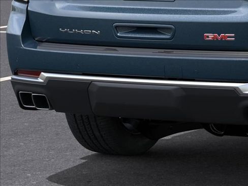 New 2026 GMC Yukon Denali w/ Sun & Power Step Package AWD/4WD image 14