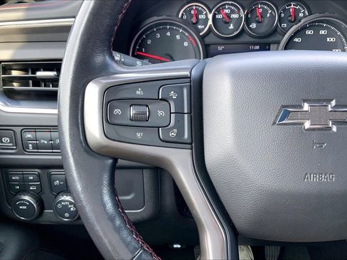 Used 2021 Chevrolet Suburban RST w/ Luxury Package image 20